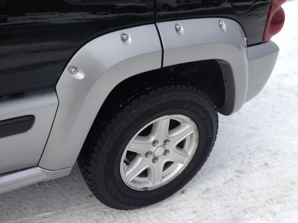 Sell used 2005 JEEP LIBERTY 4x4 CRD DIESEL! CUSTOM RENEGADE FENDER